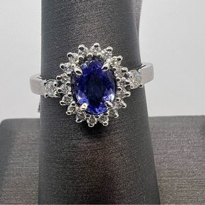14k White Gold Diamond & Tanzanite Ring